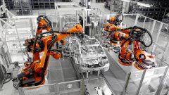 库卡机器人行业应用—电动汽车智能自动化